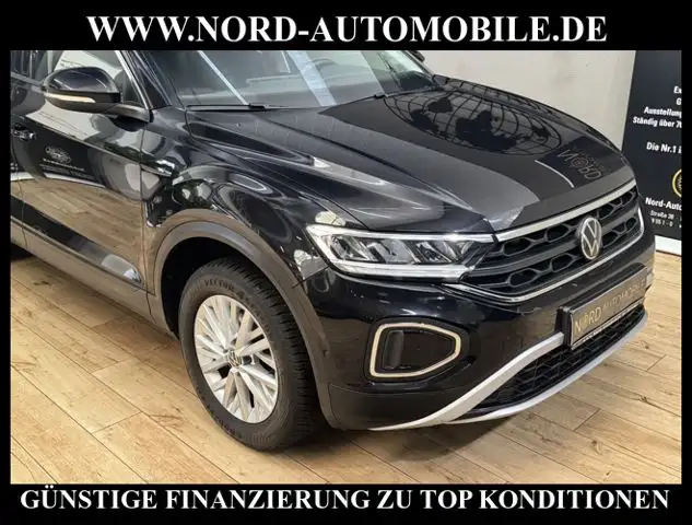 Volkswagen T-Roc view 13