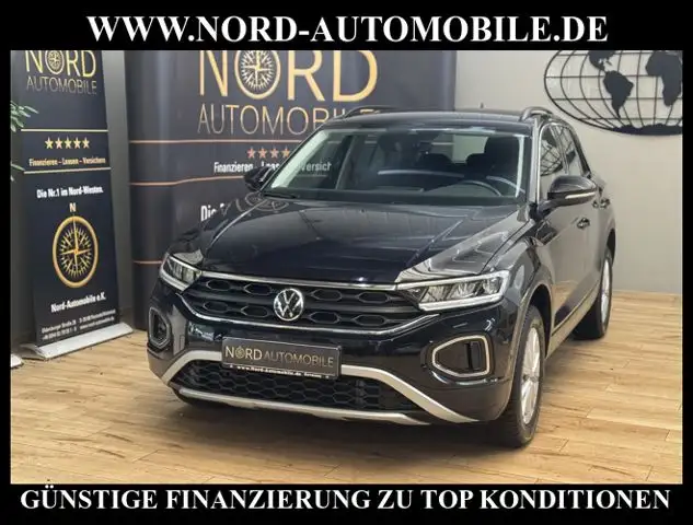 Volkswagen T-Roc view 6