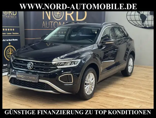 Volkswagen T-Roc view 7