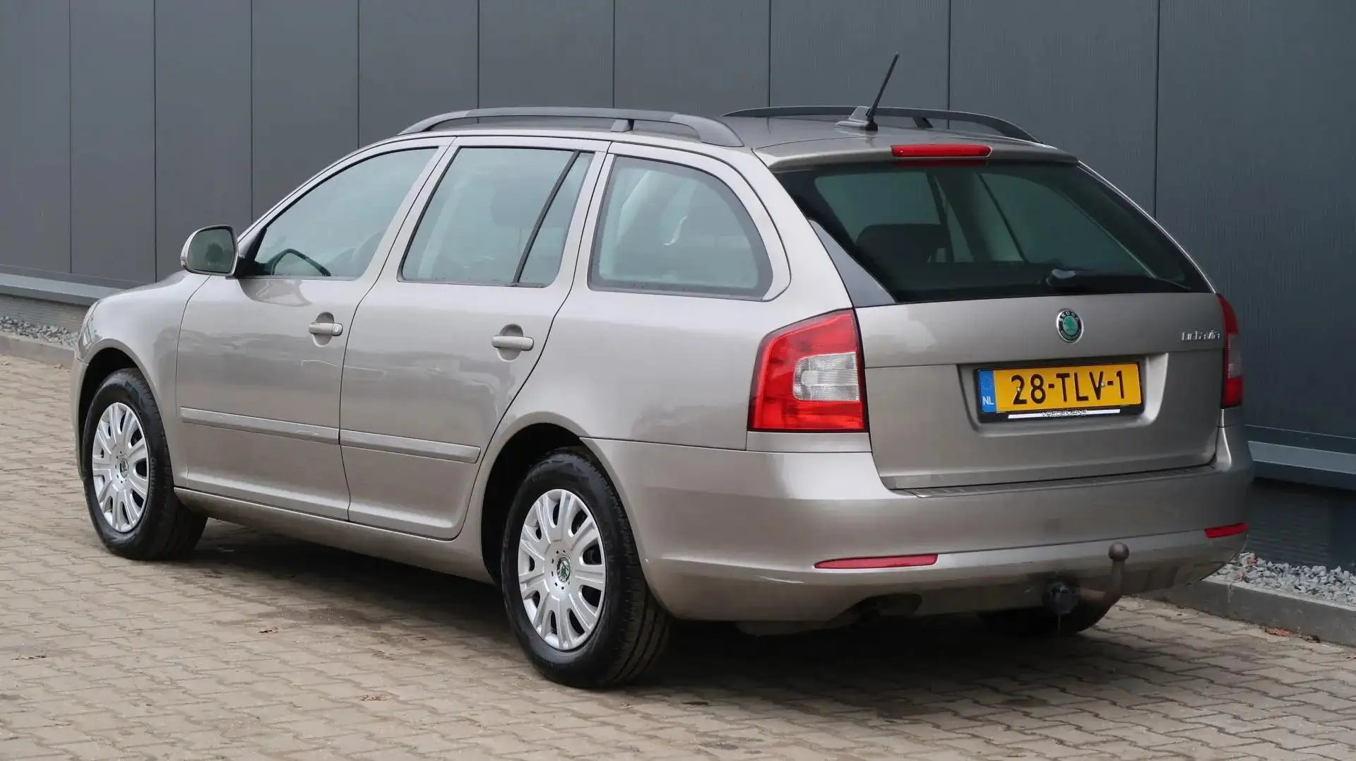 Skoda Octavia Combi 1.2 TSI Ambition Beige - 2