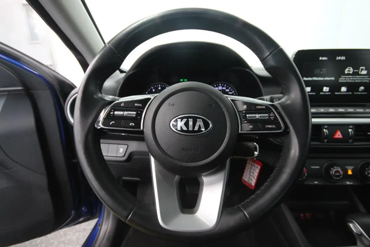 Kia Forte снимка Kia Forte