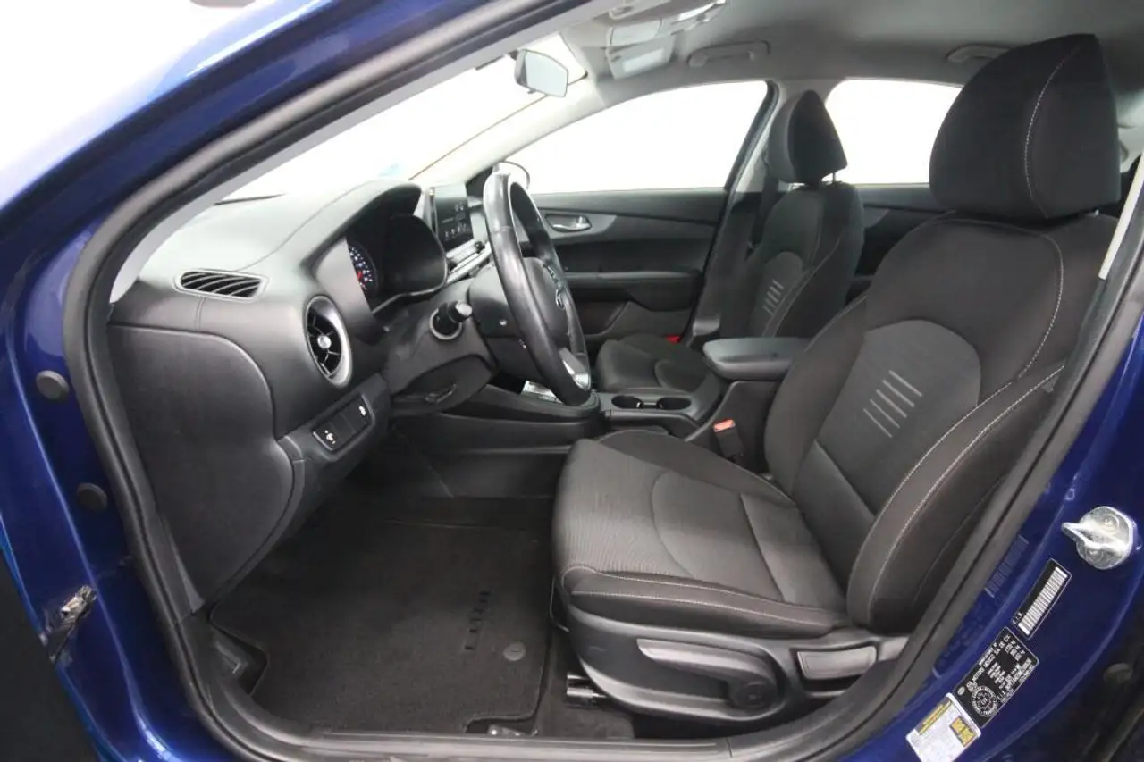Kia Forte снимка Kia Forte