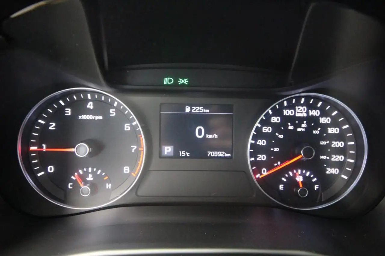 Kia Forte снимка Kia Forte