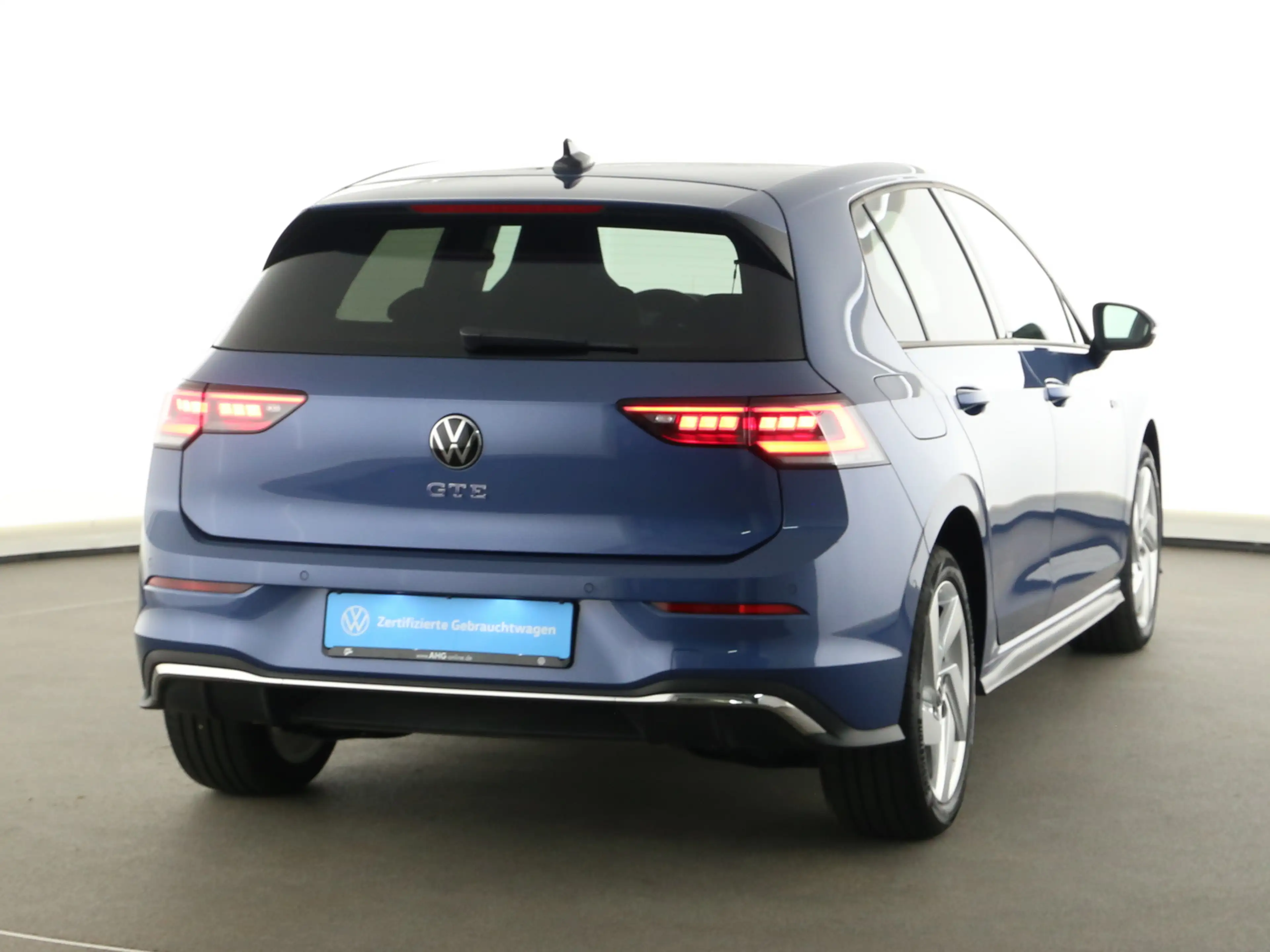 Volkswagen Golf GTE 1,5 l eHybrid DSG eHybrid 200 kW GTE — photo 6