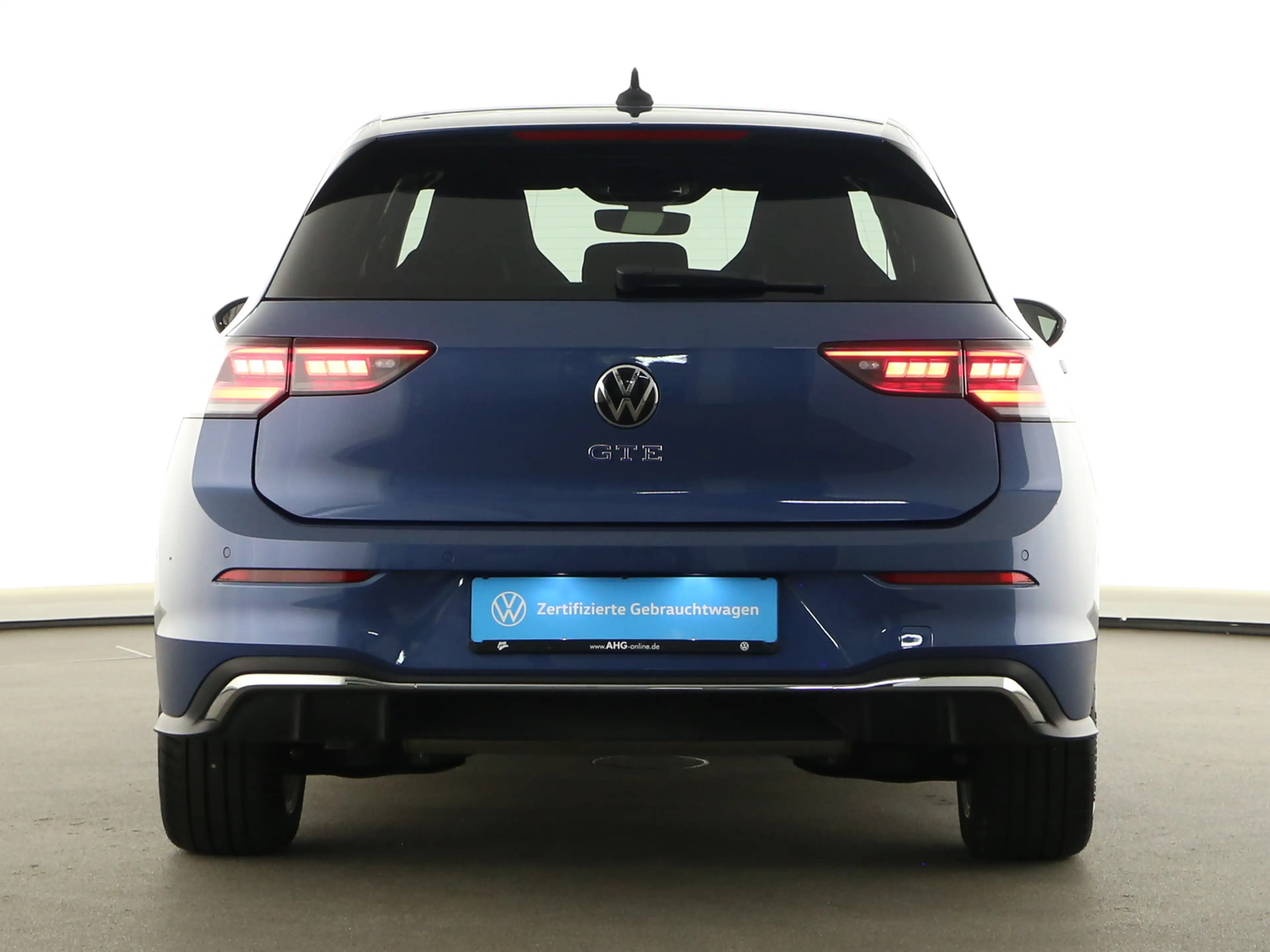 Volkswagen Golf GTE 1,5 l eHybrid DSG eHybrid 200 kW GTE — photo 10