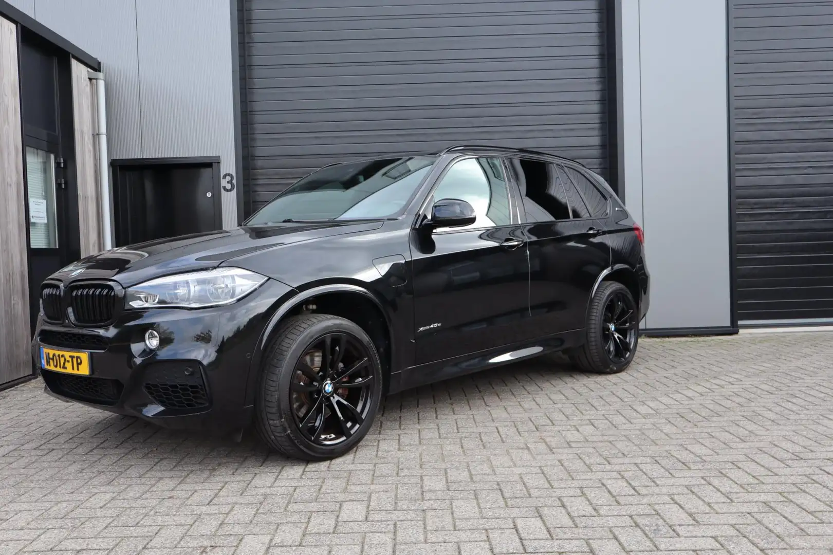 BMW X5 XDrive40e iPerformance M Sport Edition TREKHAAK|PA Zwart - 2