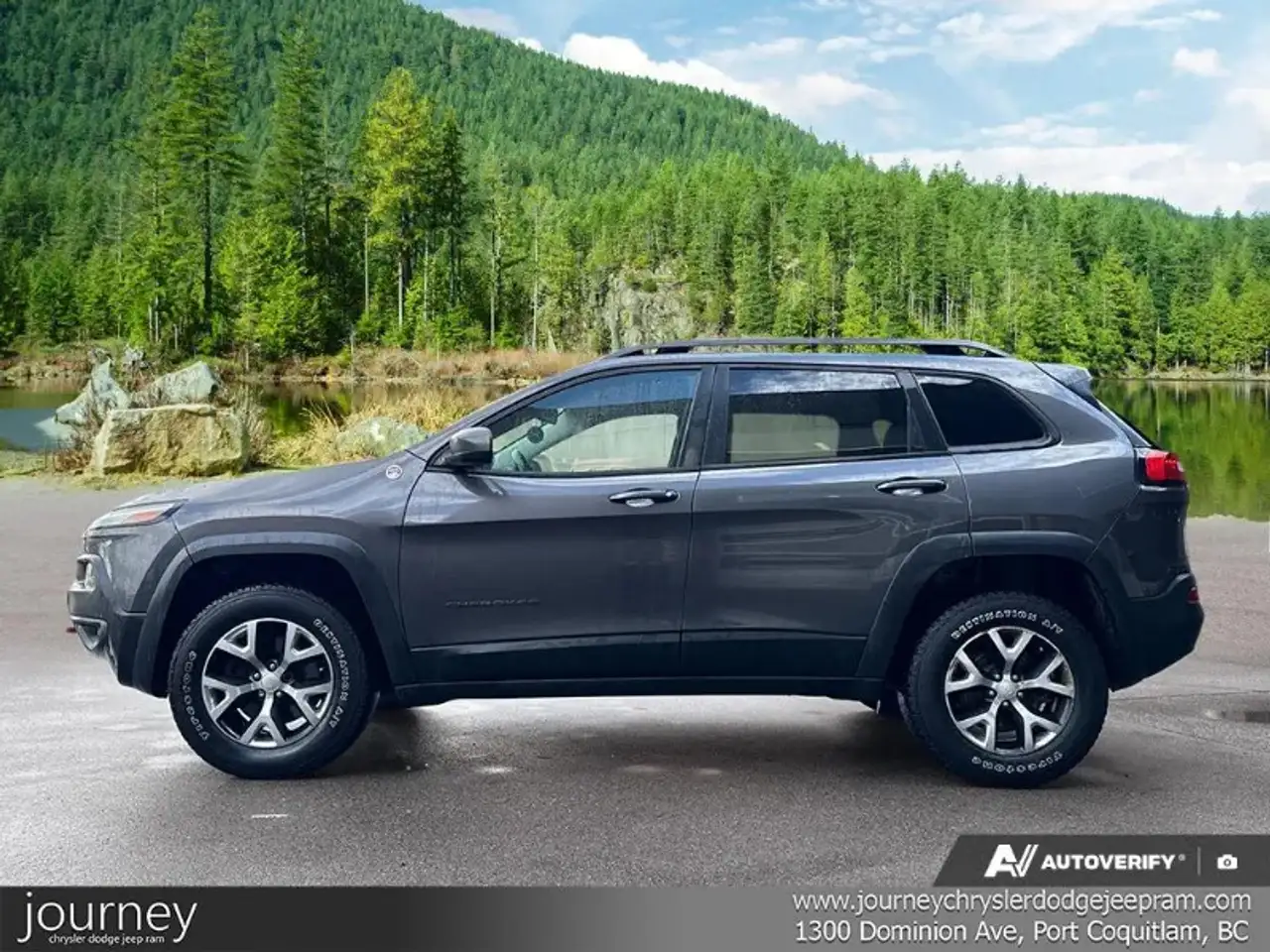 Jeep Cherokee снимка Jeep Cherokee