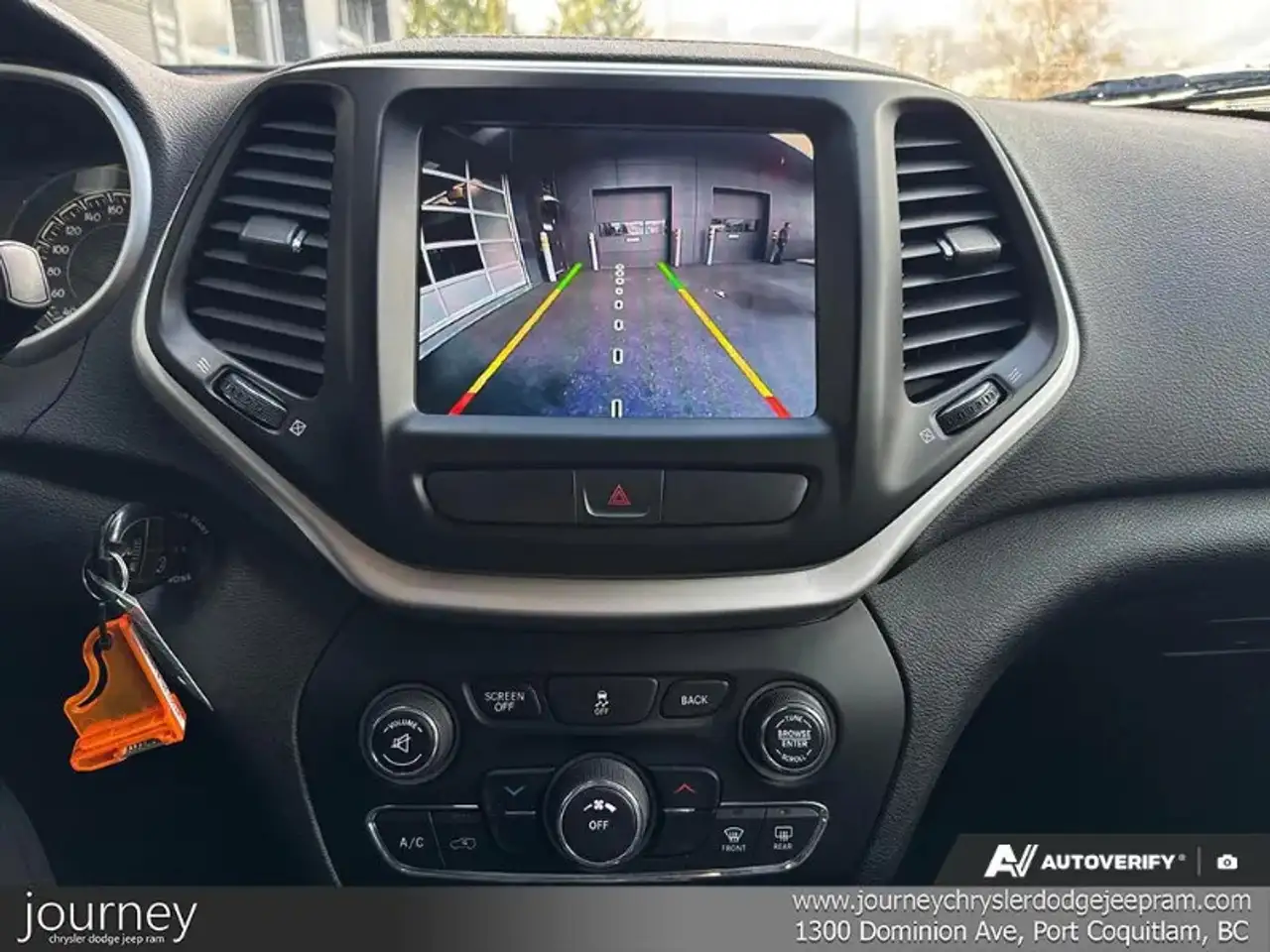 Jeep Cherokee снимка Jeep Cherokee