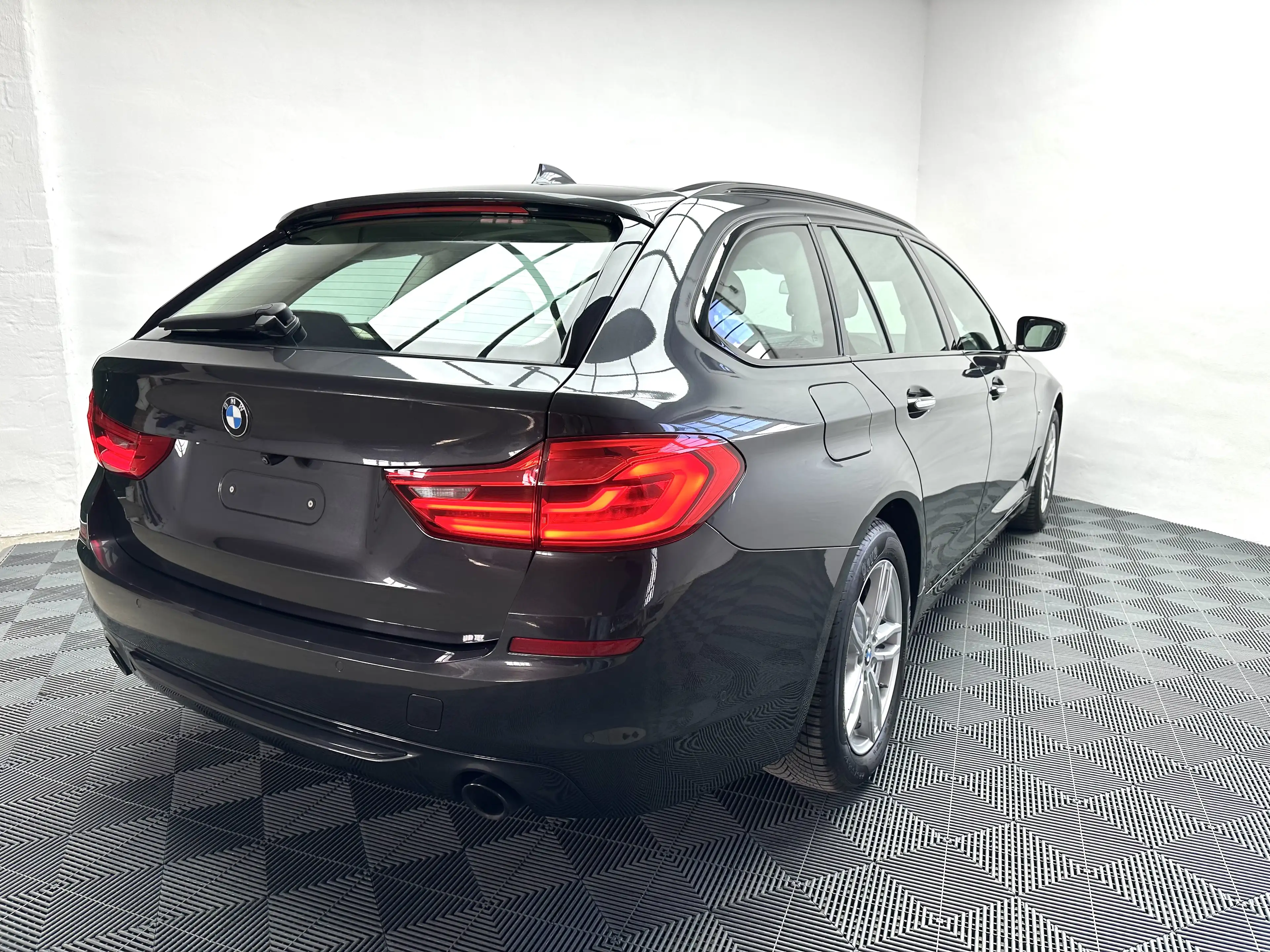 BMW 525 525 d Sportline Pano LED Service neu — photo 6