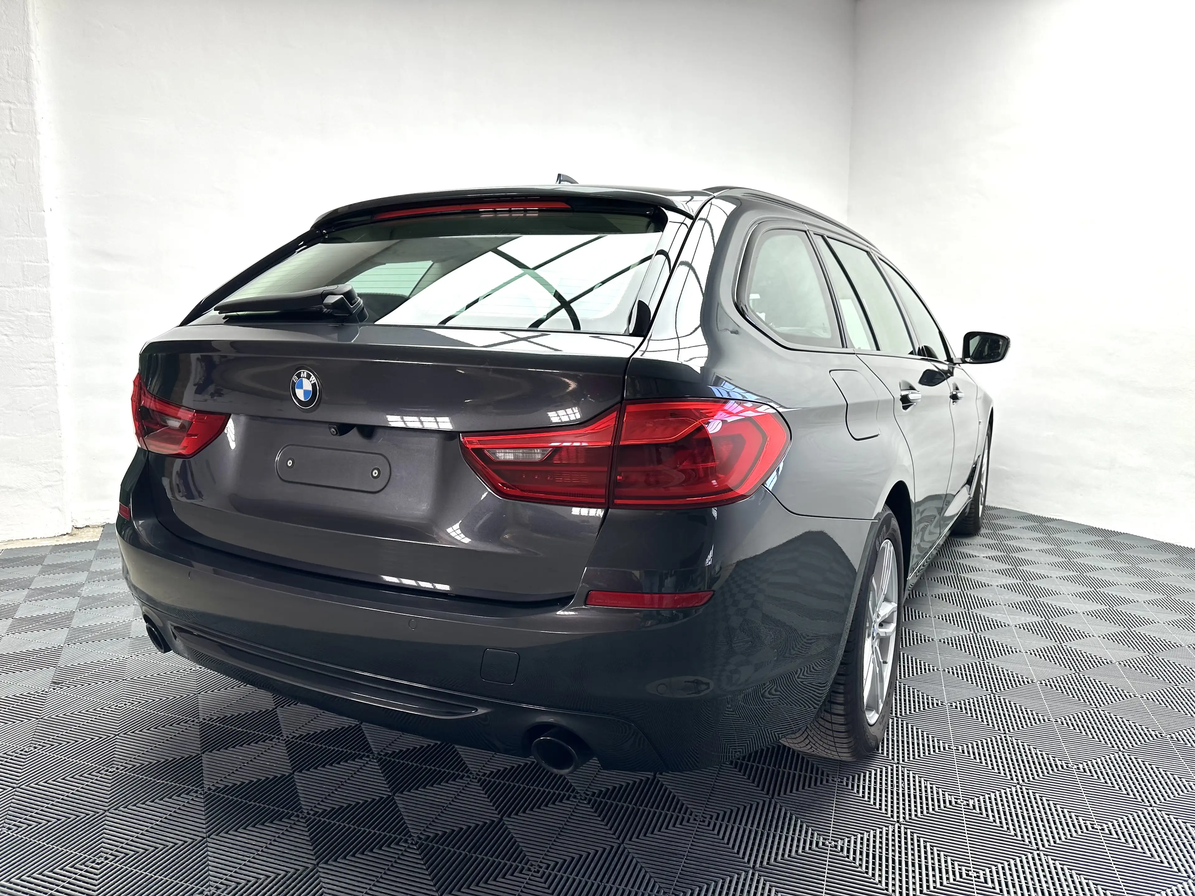 BMW 525 525 d Sportline Pano LED Service neu — photo 4