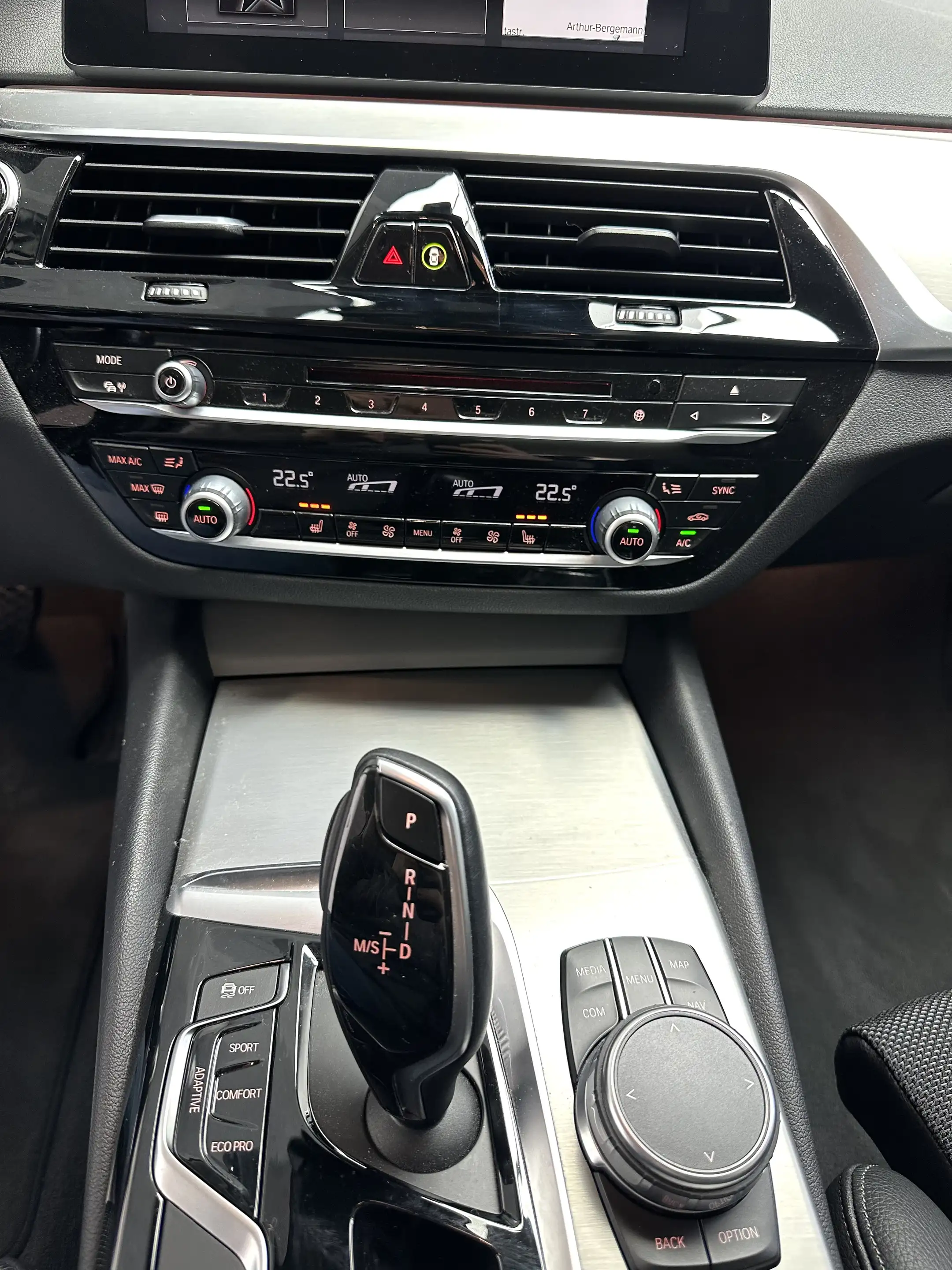 BMW 525 525 d Sportline Pano LED Service neu — photo 13