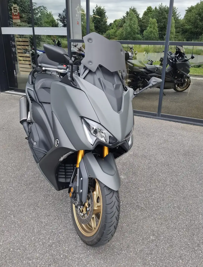 Yamaha TMAX 560 Gris - 1