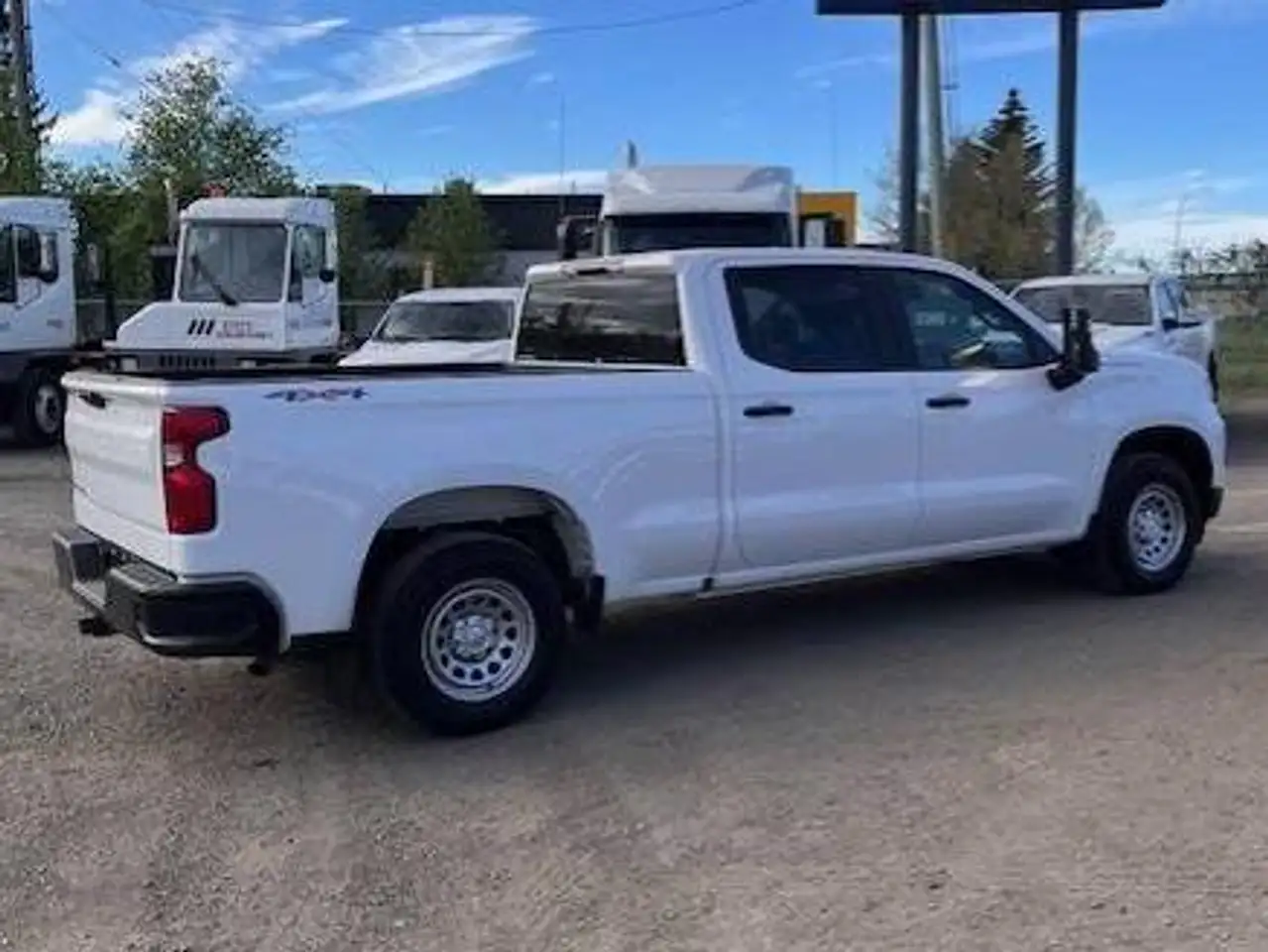 Chevrolet Silverado 1500 снимка Chevrolet Silverado 1500