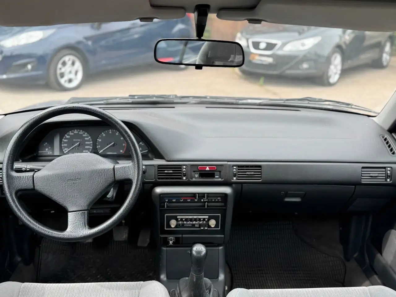 Mazda 323 1.Hand/Wenig Kilometer, foto 12