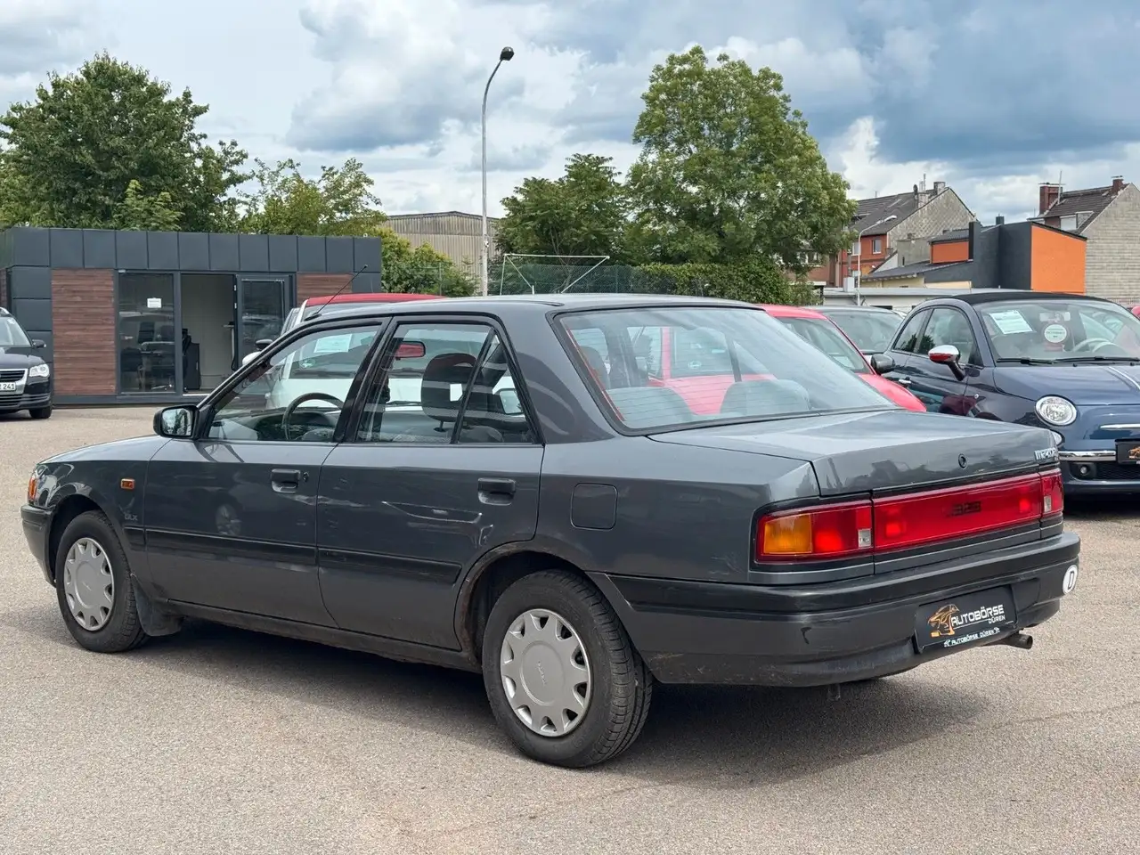 Mazda 323 1.Hand/Wenig Kilometer, foto 3