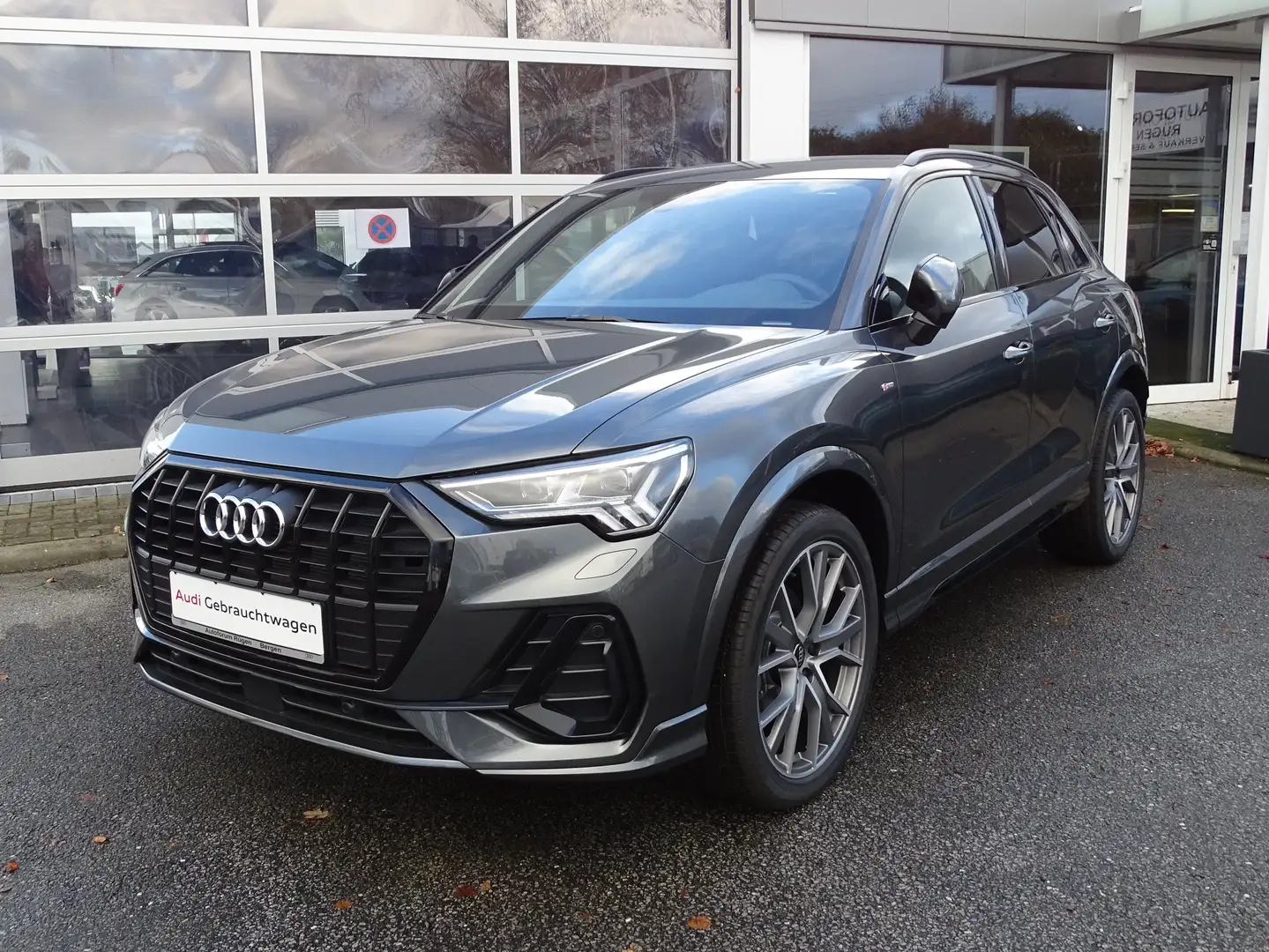 Audi Q3 35 TDI S line Grau - 2