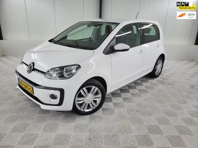 Volkswagen up! 1.0 BMT high up, Parkeersensoren, Cruisecontrol