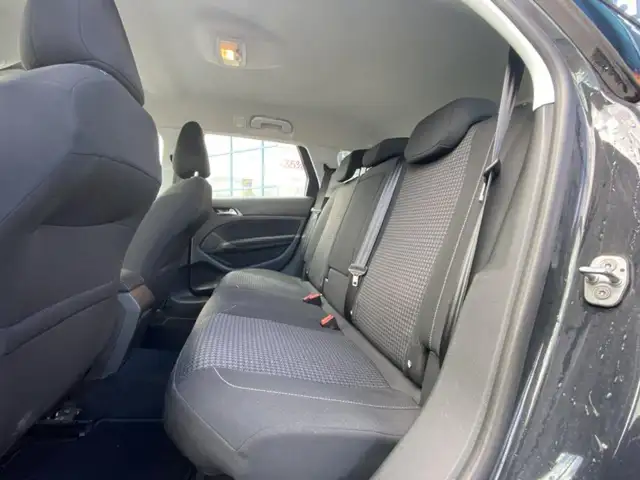 Peugeot 308 view 6
