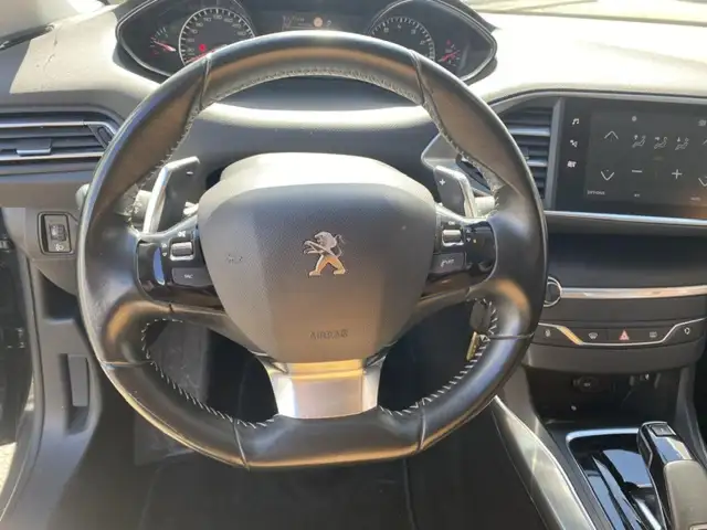 Peugeot 308 view 10