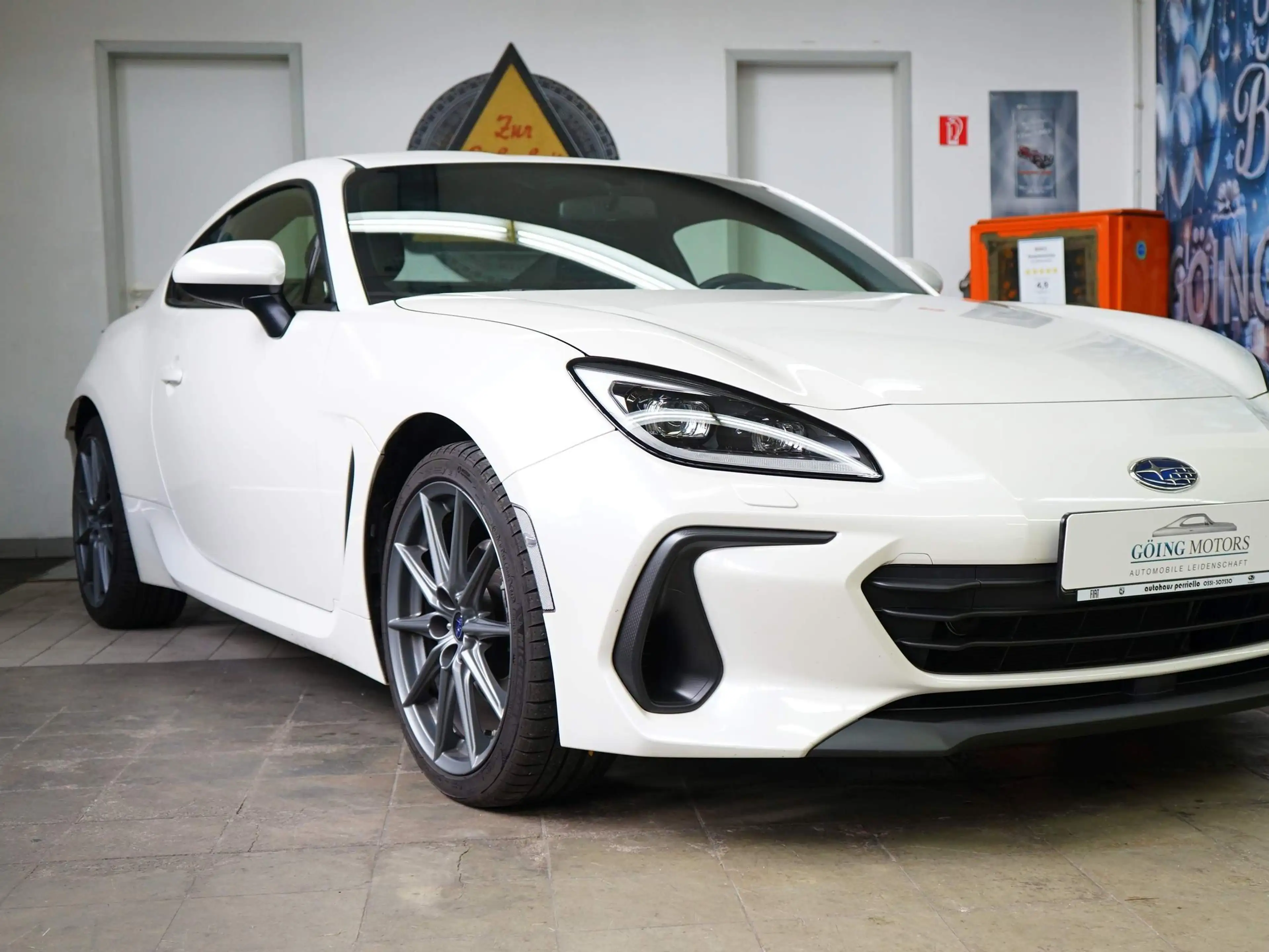 Subaru BRZ Sport Saisonfahrzeug im Originalzustand — photo 2