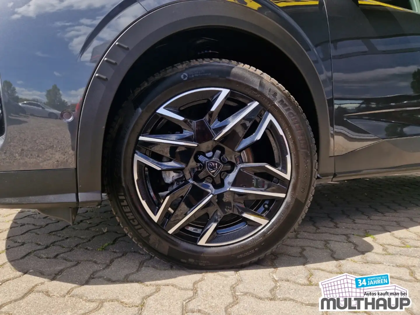 Peugeot 3008 Hybrid 136 Allure LED SHZ 360 Kamera Navi Grau - 2