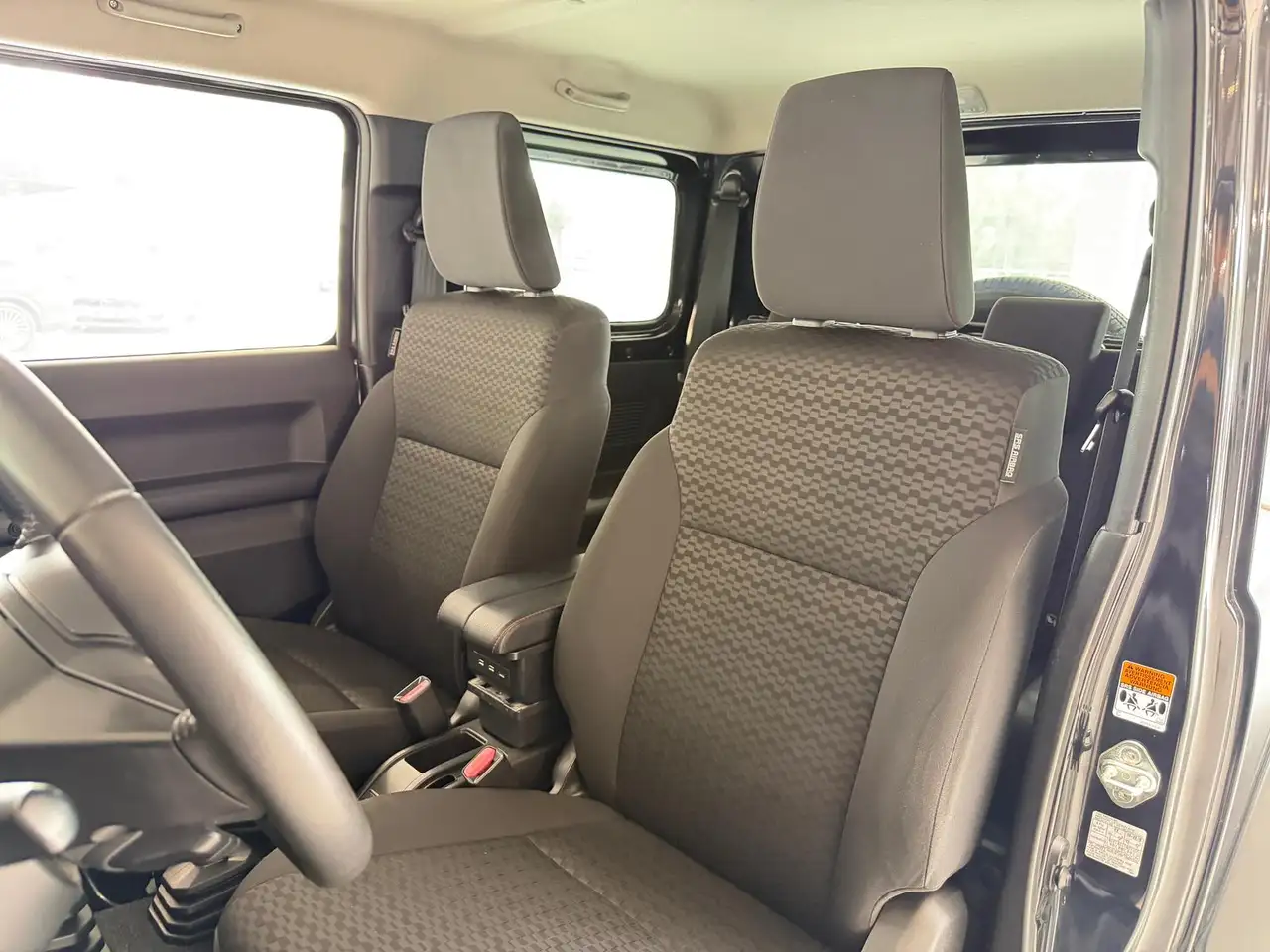 Suzuki Jimny 1.5 ALLGRIP*COMFORT+*4-SITZER*NAVI*AHK*LED, миниатюра 16