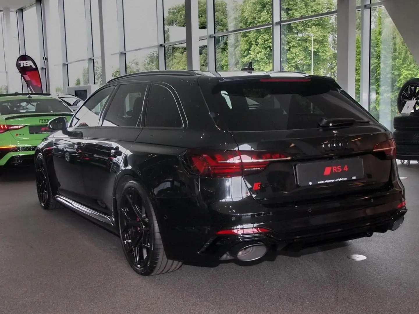 Audi RS4 Competition 331(450) kW(PS) tiptronic Alu-20` AHK Noir - 2