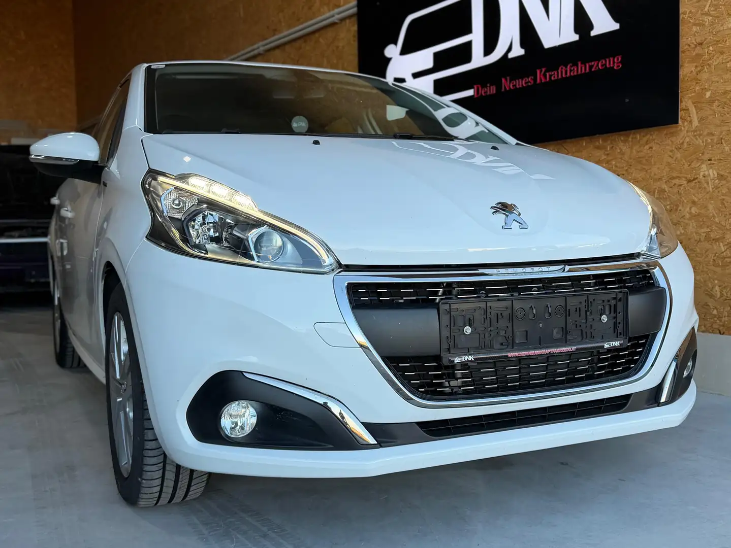 Peugeot 208 Signature|Sitzheizung|Tempomat|Navi|PDC Hinten|Apps Weiß - 2