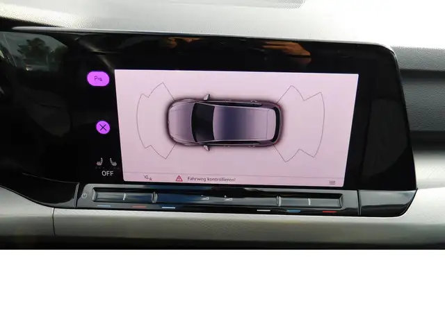 Volkswagen Golf view 6