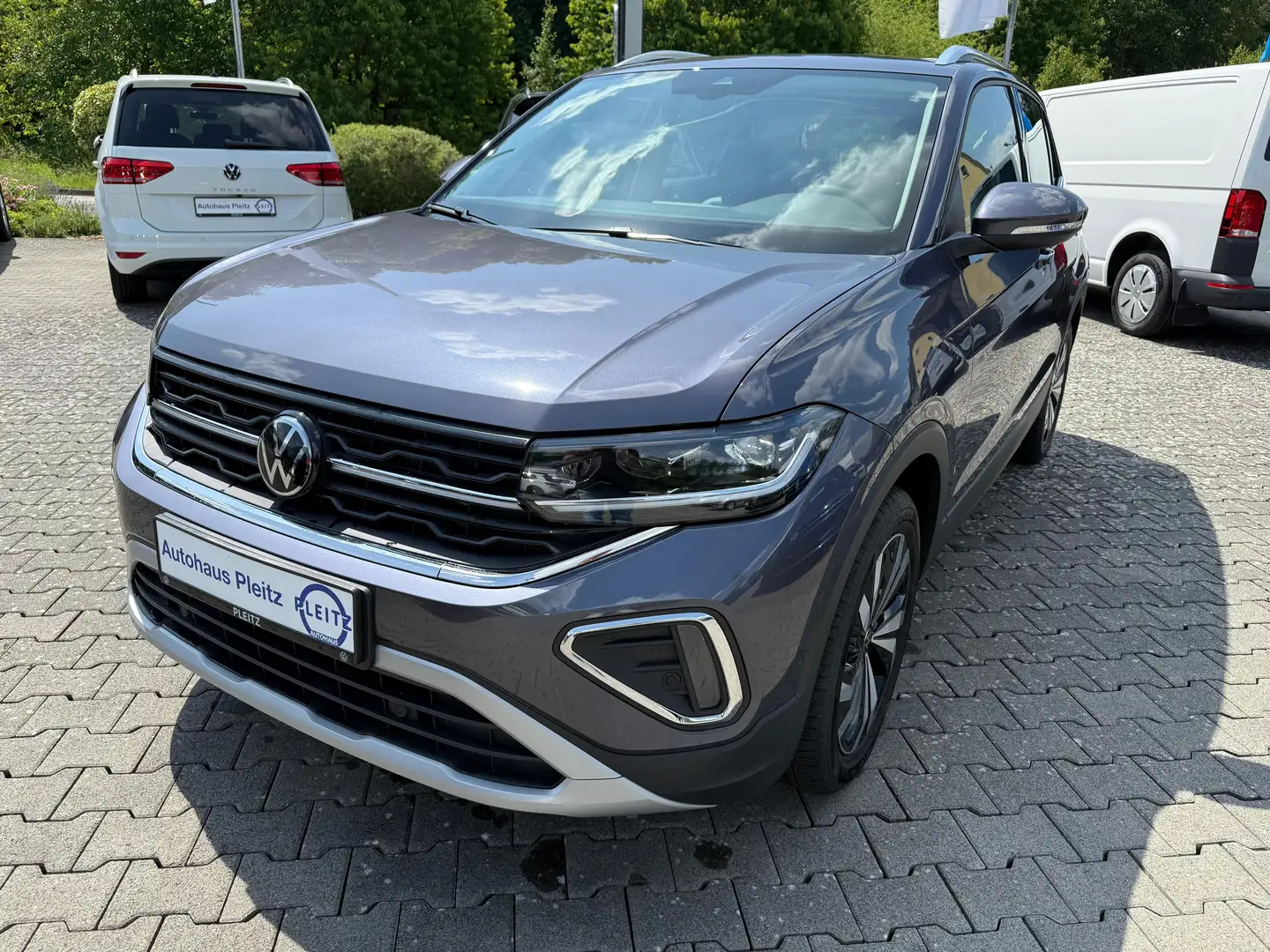 Volkswagen T-Cross 1.0 TSI Style IQ.DRIVE IQ.LIGHT (Garantie 07.2029) Grau - 1