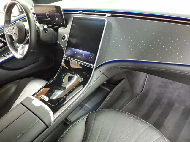Mercedes-Benz Eqe view 9