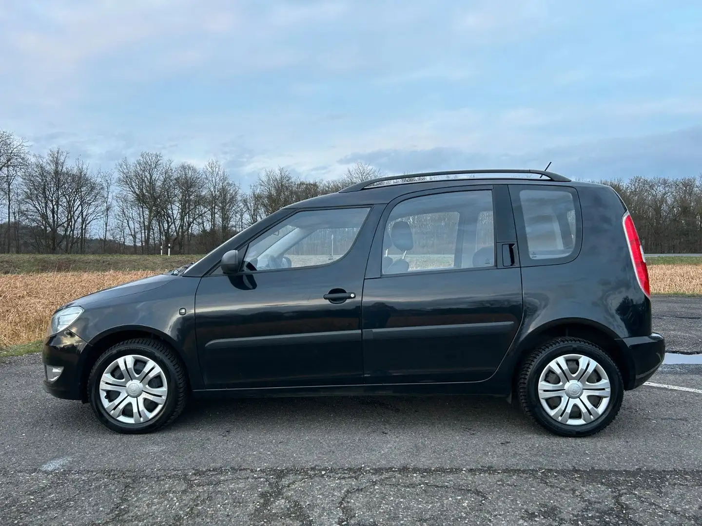 Skoda Roomster 1.2 Active Plus Edition Klima Radio CD Schwarz - 2