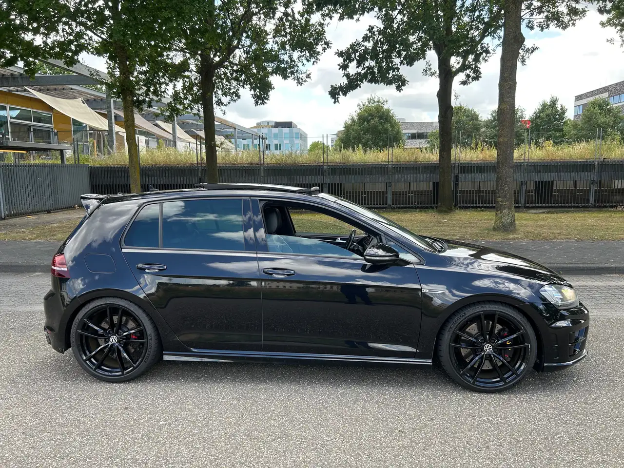 Volkswagen Golf R