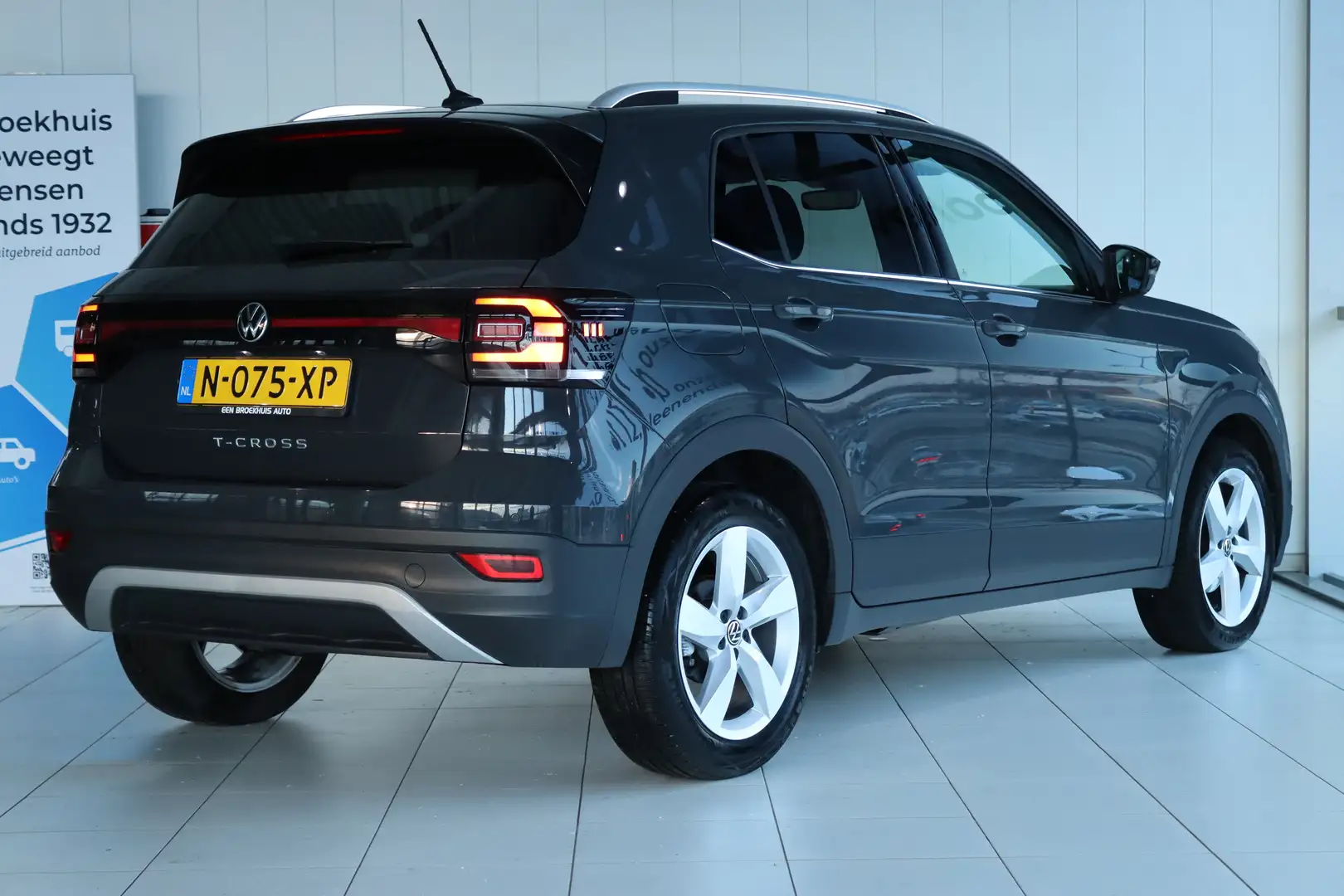 Volkswagen T-Cross 1.0 TSI Style DSG | Adapt. Cruise | Stoelverwarmin Gris - 2