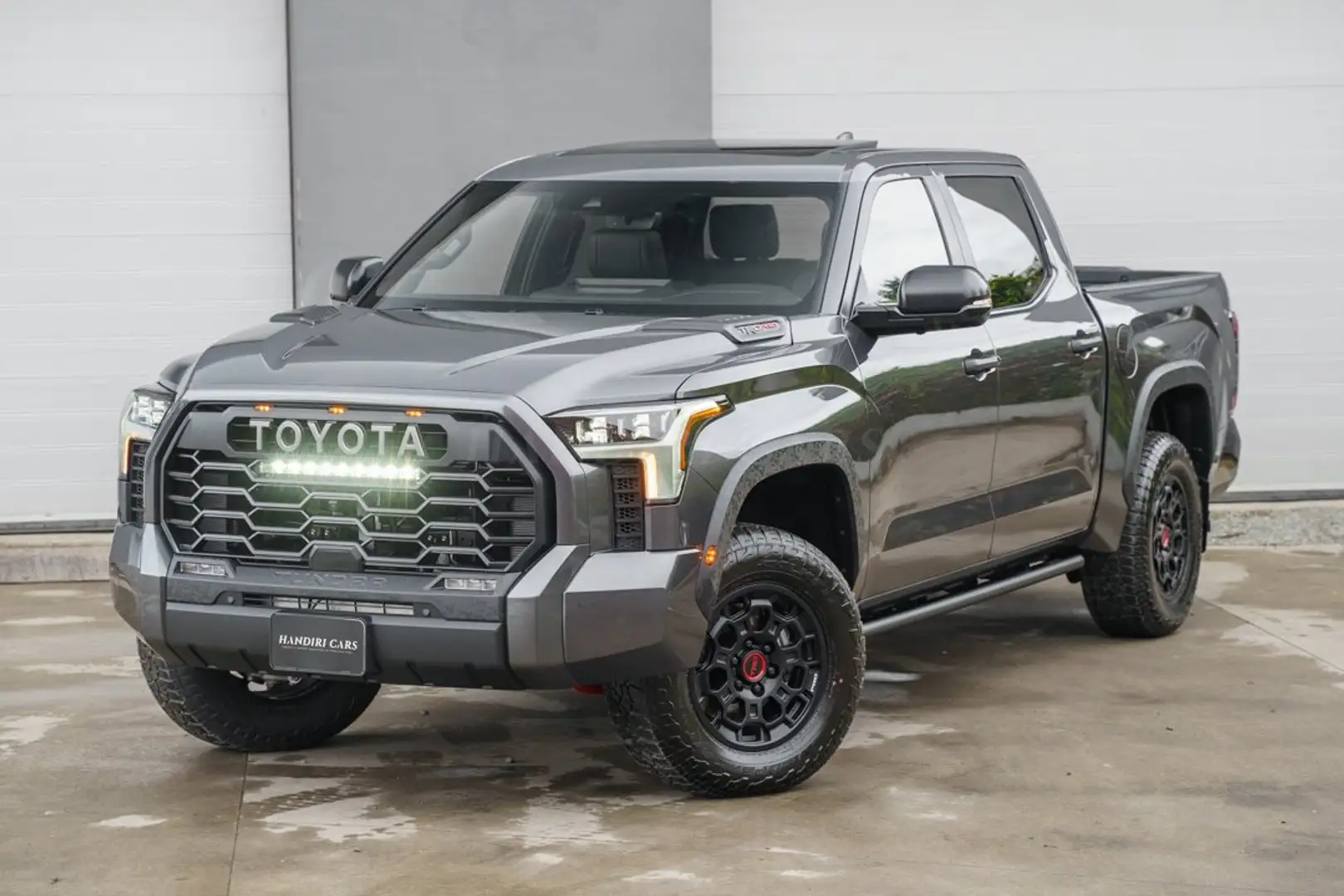 Toyota Tundra 2025 TRD PRO € 95000 +GRILLE WITH LED LIGHT BAR Gris - 2