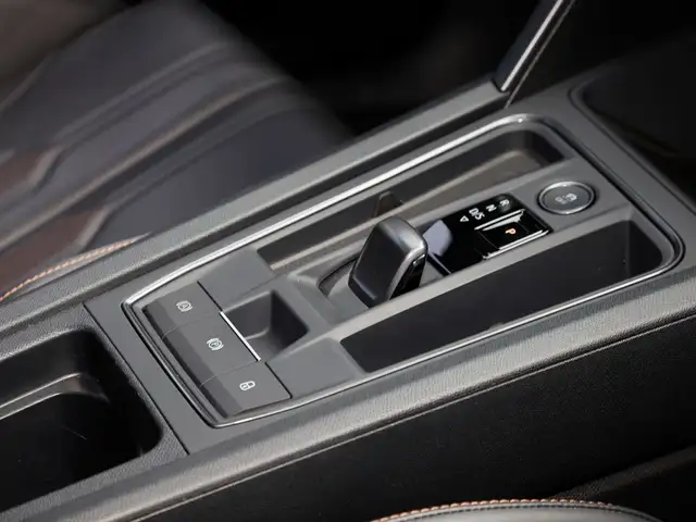 CUPRA Leon view 10