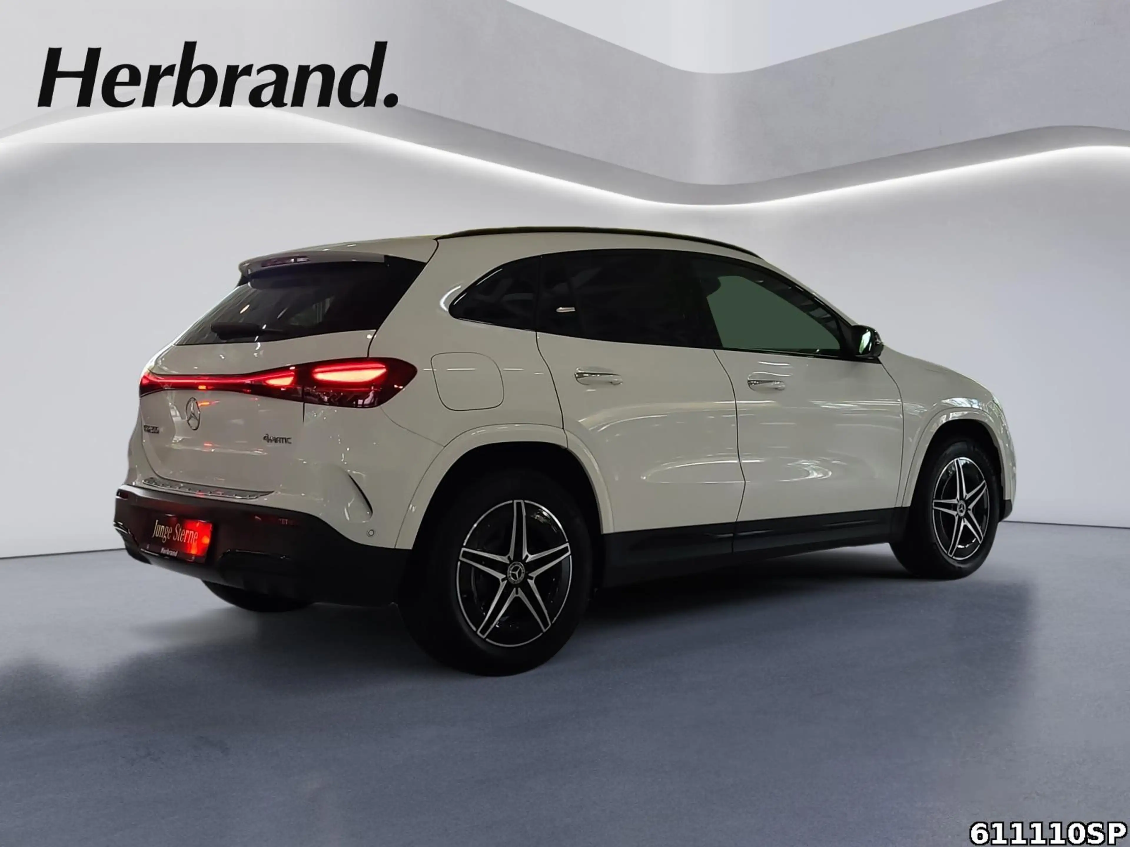 Mercedes-Benz EQA 300 4M AMG  Pano Distronic Night360° Keyless — photo 3
