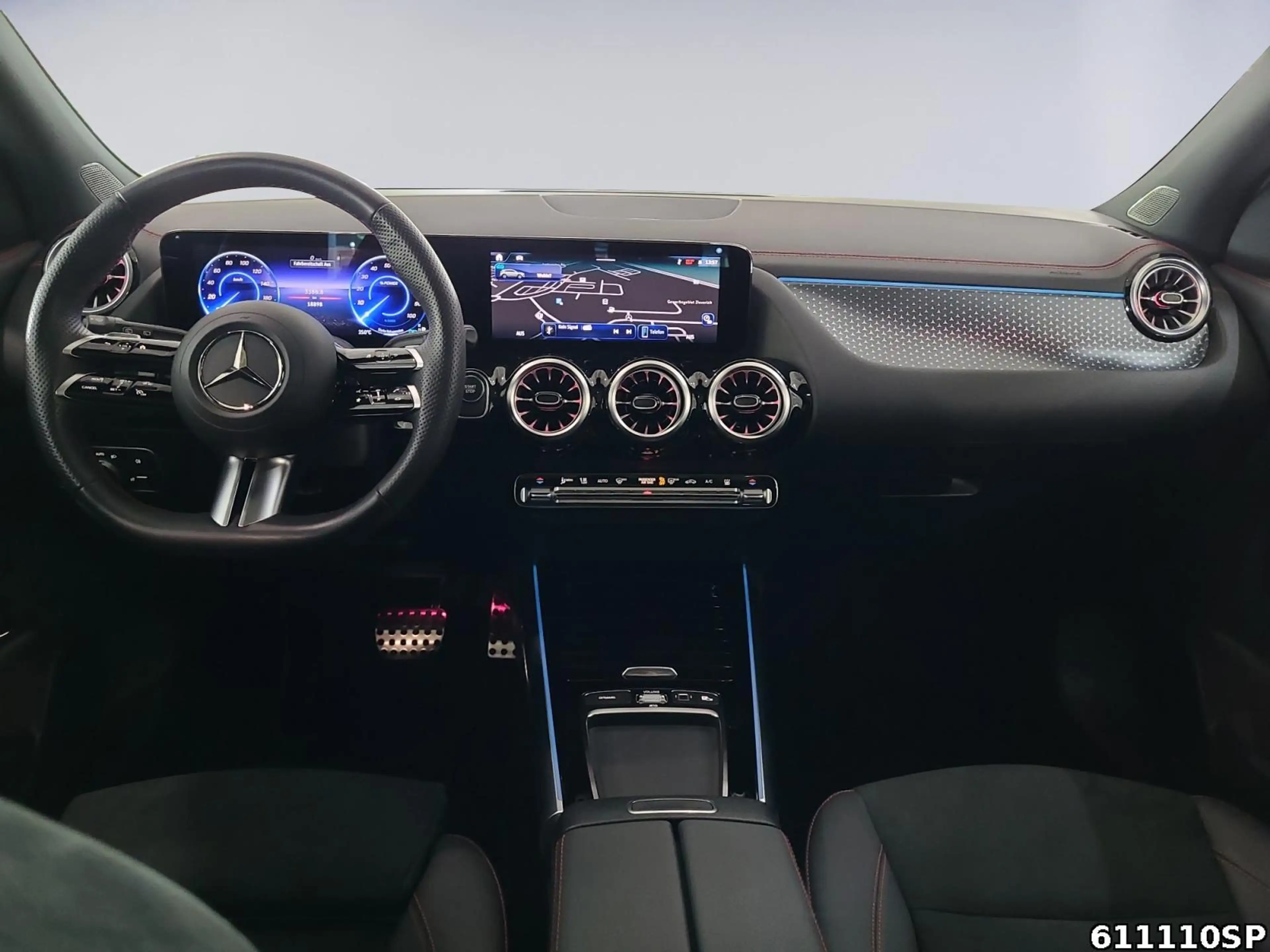 Mercedes-Benz EQA 300 4M AMG  Pano Distronic Night360° Keyless — photo 8