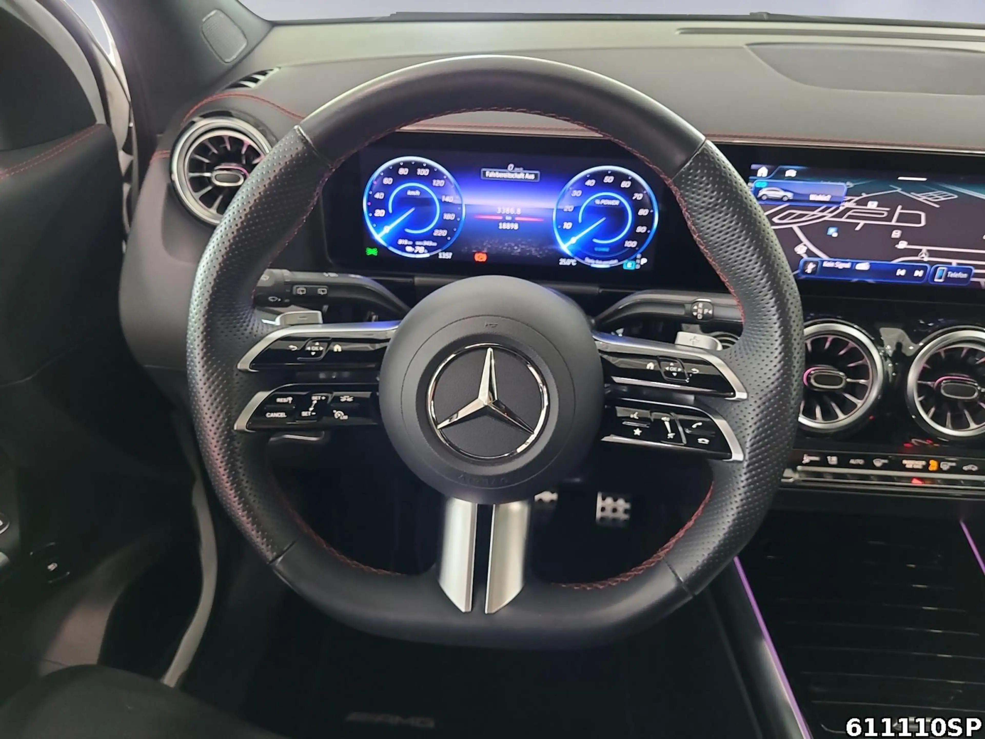 Mercedes-Benz EQA 300 4M AMG  Pano Distronic Night360° Keyless — photo 9