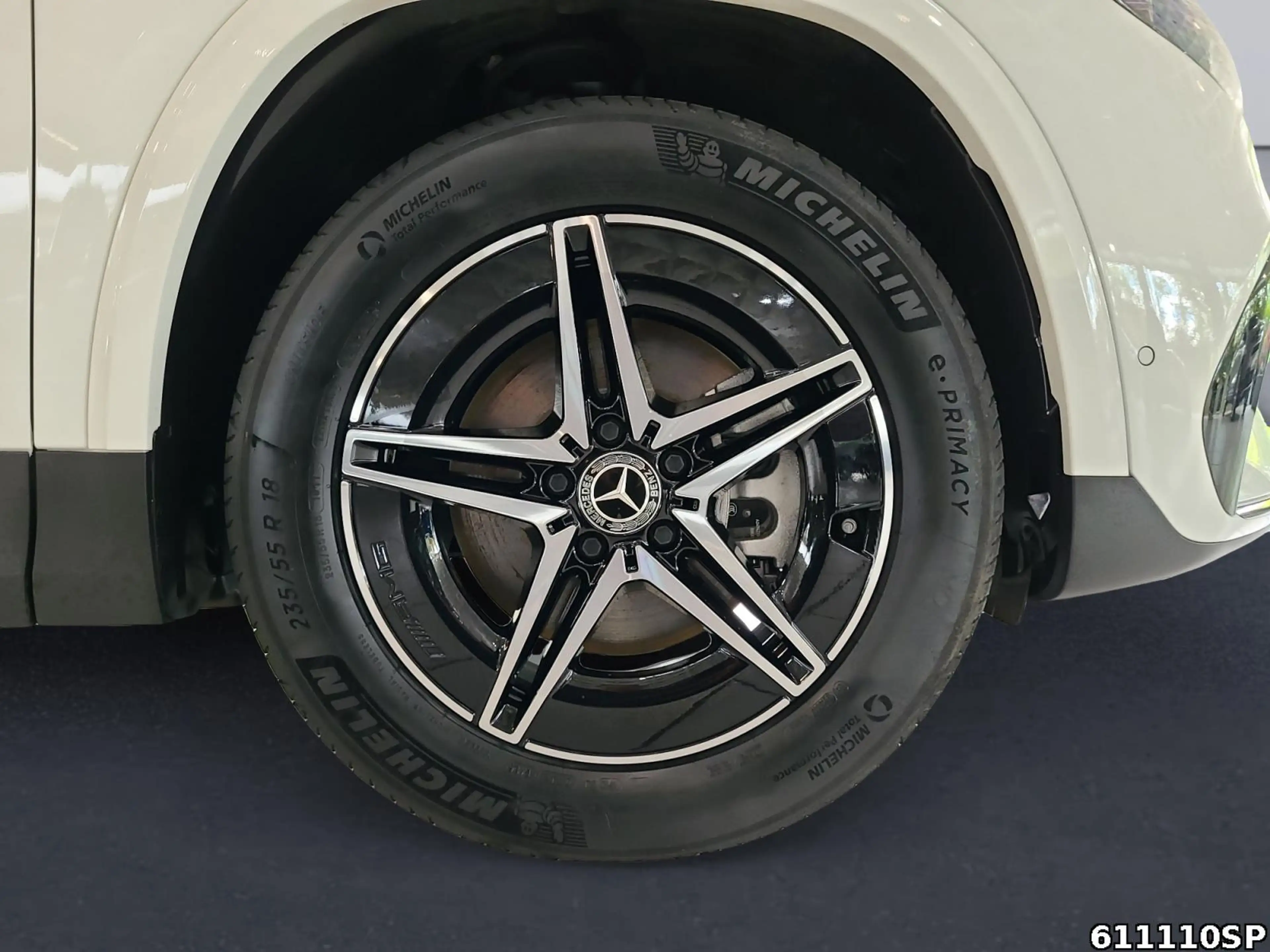 Mercedes-Benz EQA 300 4M AMG  Pano Distronic Night360° Keyless — photo 5