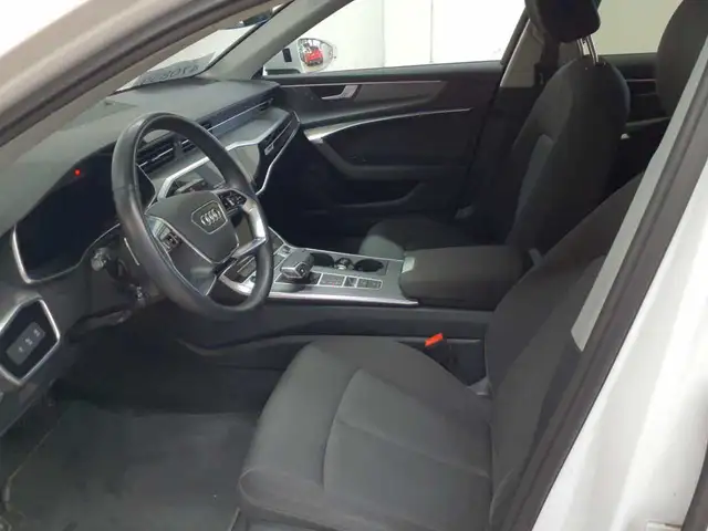 Audi A6 view 7