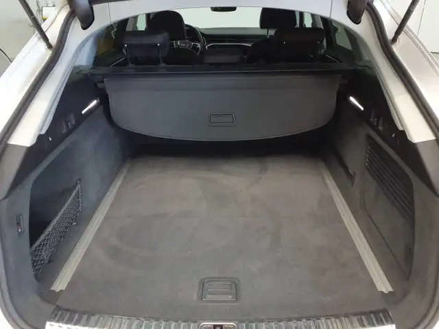 Audi A6 view 15