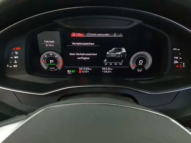 Audi A6 view 11