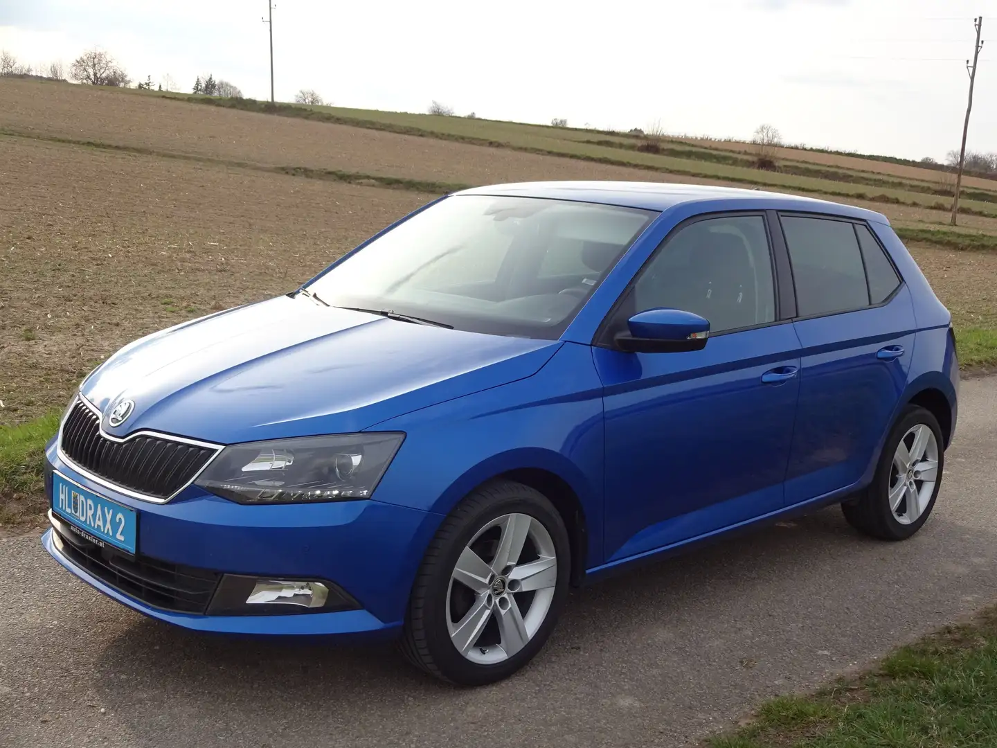 Skoda Fabia Style+Kamera+Frontradar+ Einparkhilfe+Winterr. Blau - 1