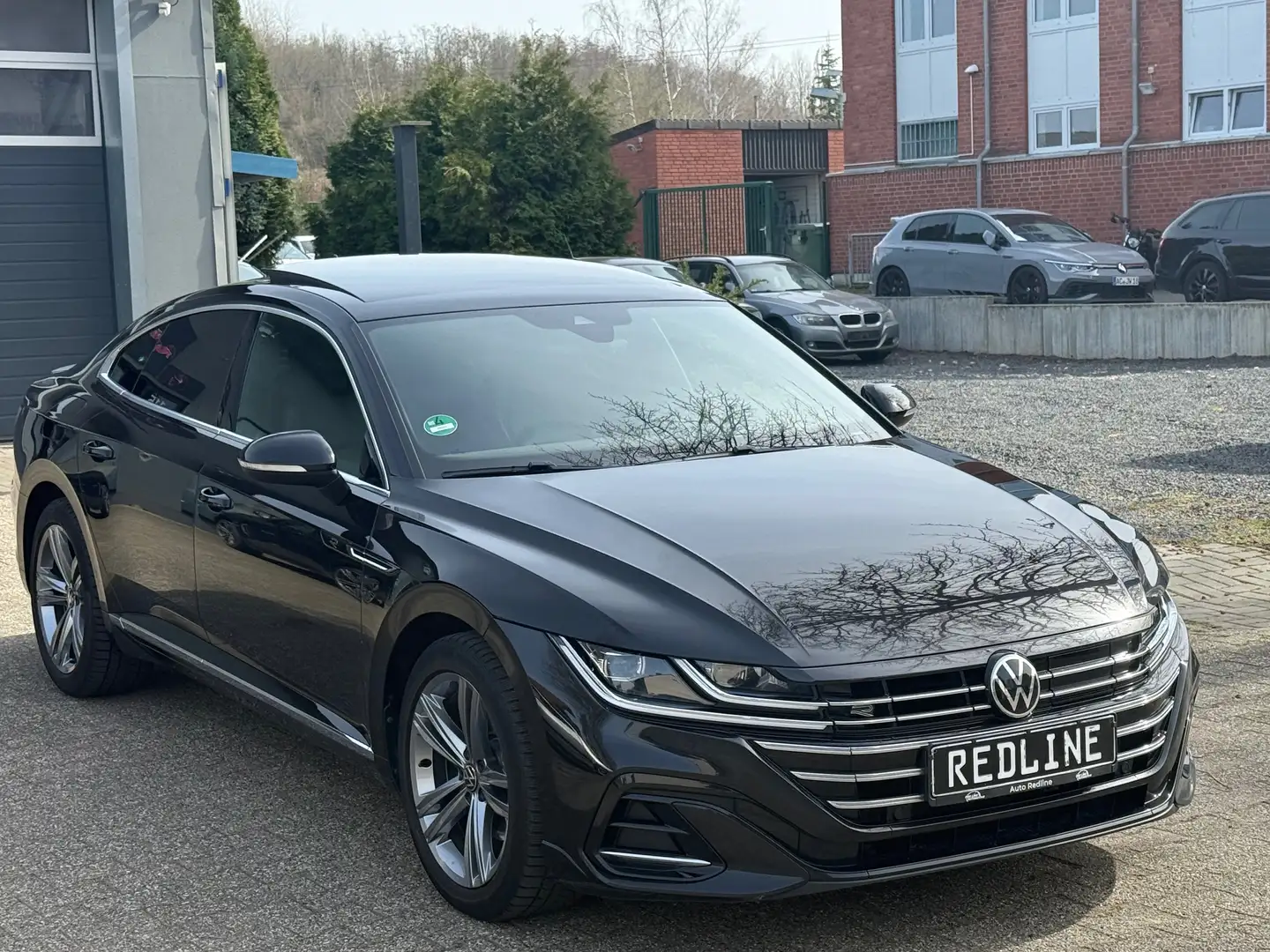 Volkswagen Arteon R-Line eHybrid /// 1 Hand /// Schwarz - 2