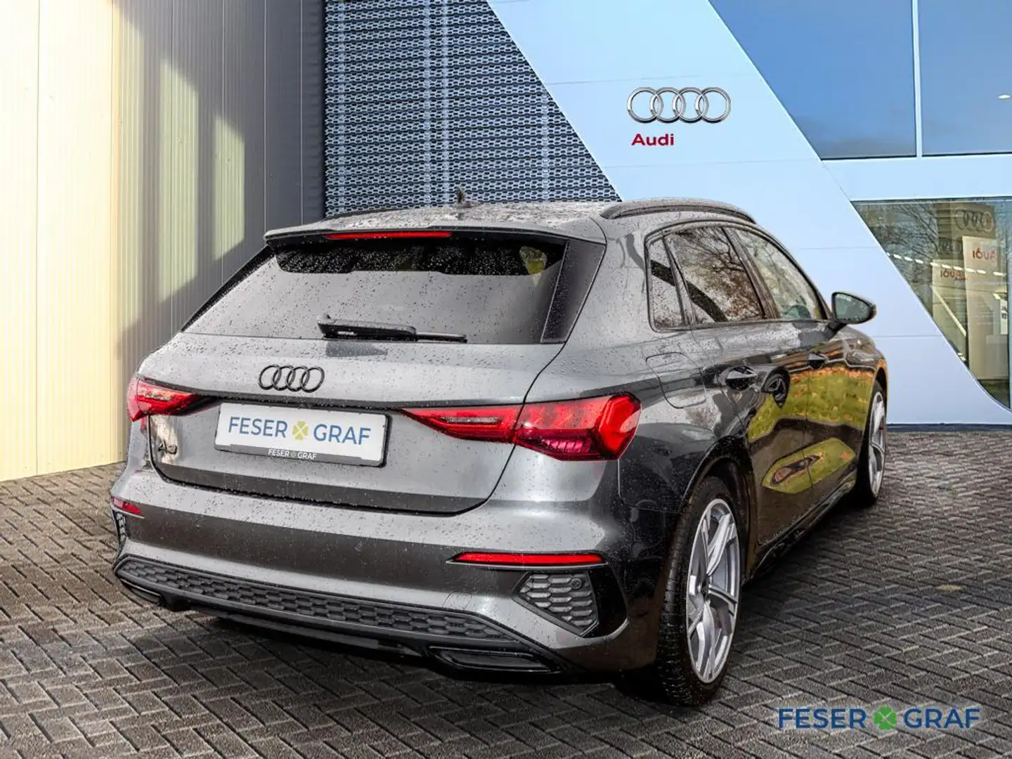 Audi A3 35TFSI S tronic 2x S line /LED/Navi+ Grau - 2