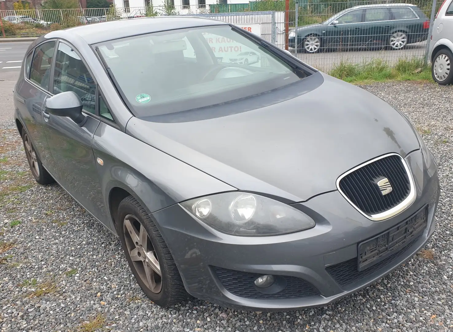 SEAT Leon Leon 1.2 TSI Ecomotive Style Copa.Alu.Euro5. Grau - 2