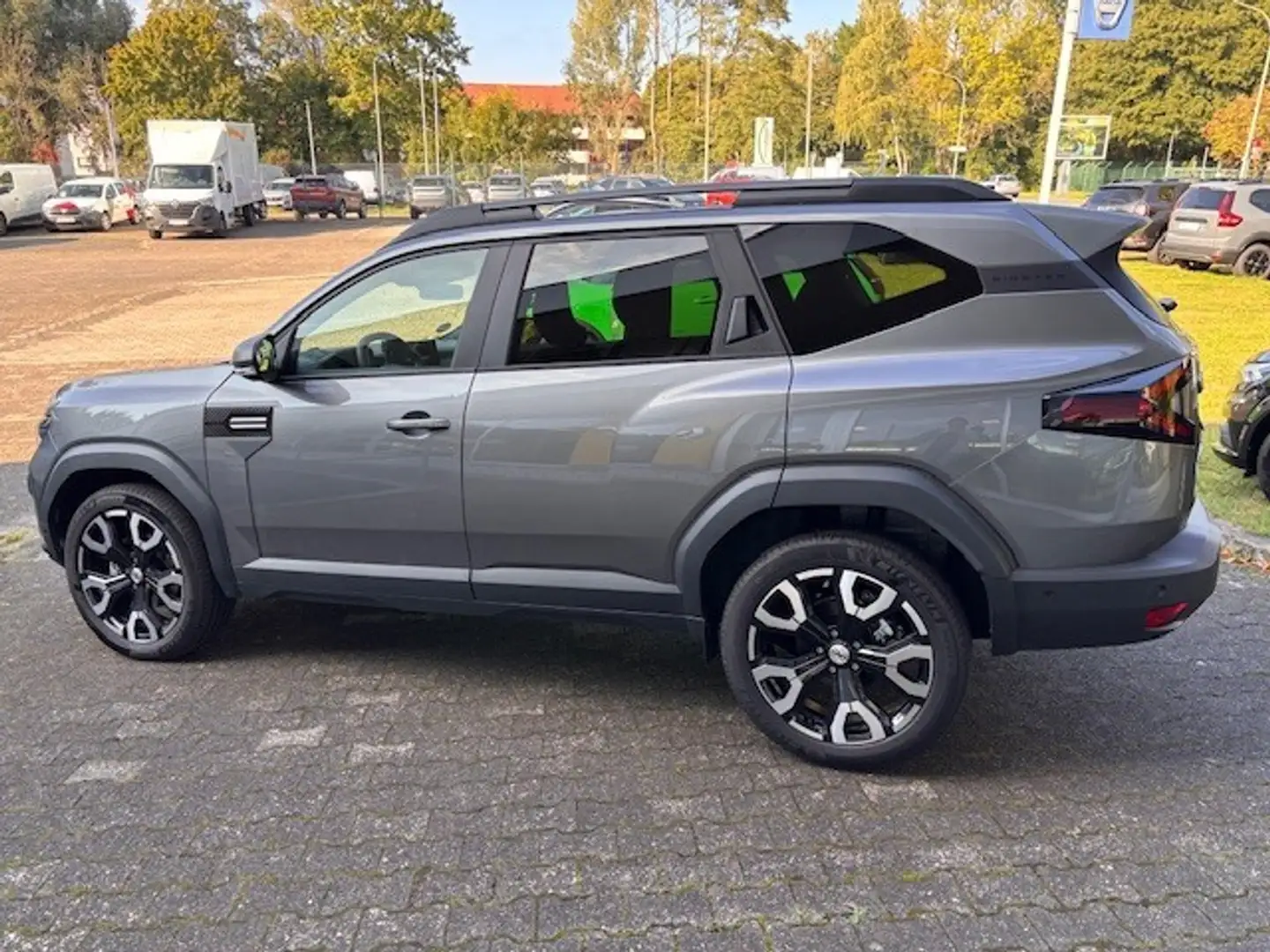 Dacia Bigster Journey HYBRID 155 Grau - 2