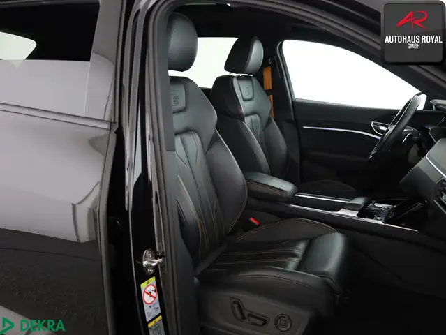 Audi E-Tron view 11
