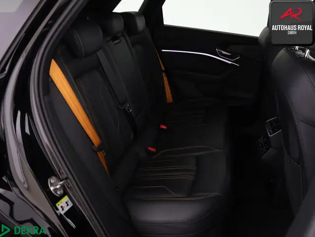 Audi E-Tron view 12